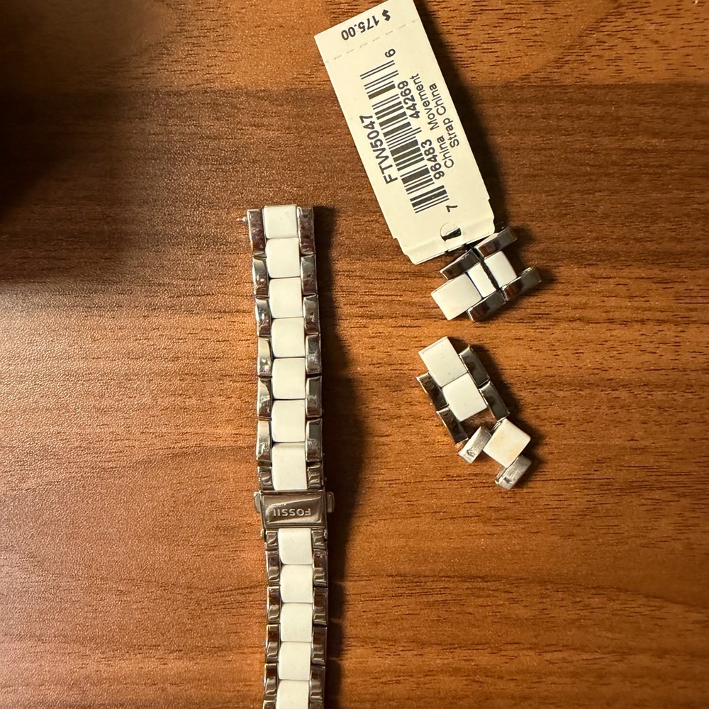 Fossil Silver and White Smartwatch Band
